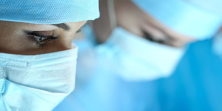 Le traitement d'une tumeur cérébrale par chirurgie Les traitements des tumeurs au cerveau par chirurgie